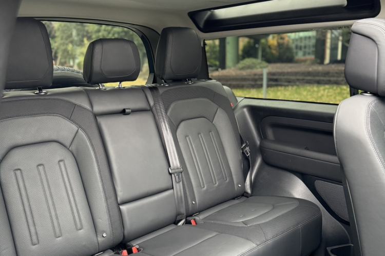 Used Land Rover Defender 2022 90 2.0T P300 X-DYNAMIC HSE
