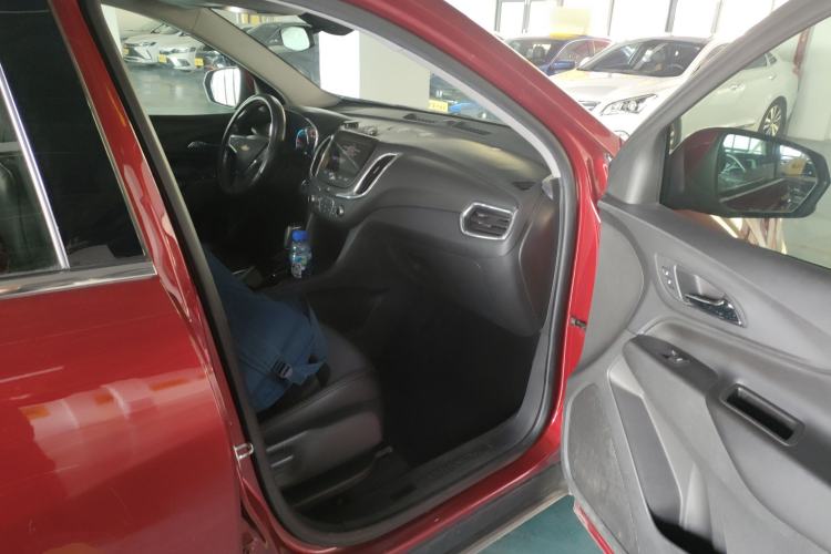 Used Chevrolet Equinox 2017 535T Automatic YuJie Edition