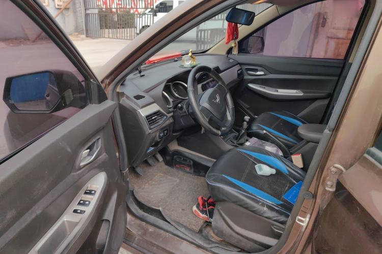 Used Wuling Hongguang 2018 1.5L S Comfort Model L2B
