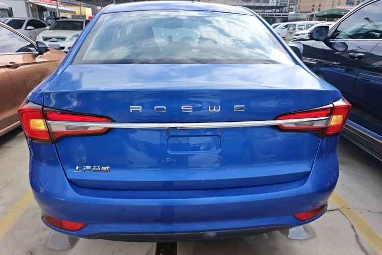 Used Roewe i5 2020 1.5L Manual 4G Connect Luxury Edition
