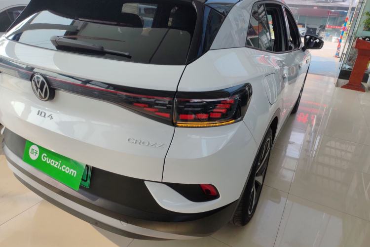 Used Volkswagen ID.4 CROZZ 2021 Long-Range PRO Two-Wheel Drive Version
