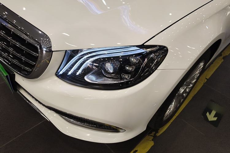 Used Mercedes-Benz E-Class 2020 Facelift E 260 L
