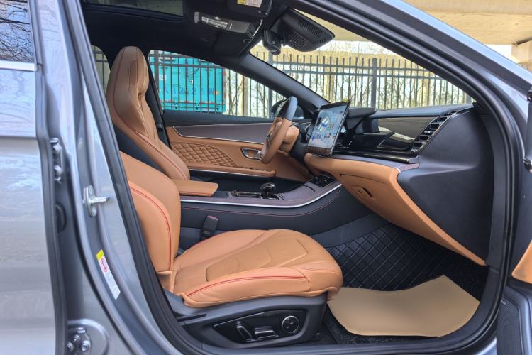 Used BYD Han 2022 DM-i 242km Flagship Model
