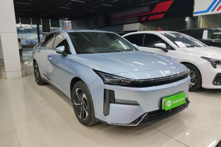 Used  L6 2025 EM-i 140km Starship Edition