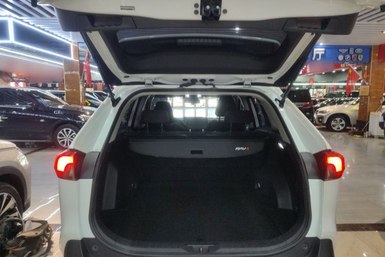 Used Toyota RAV4 2023 2.0L CVT Two-Wheel Drive Urban Edition
