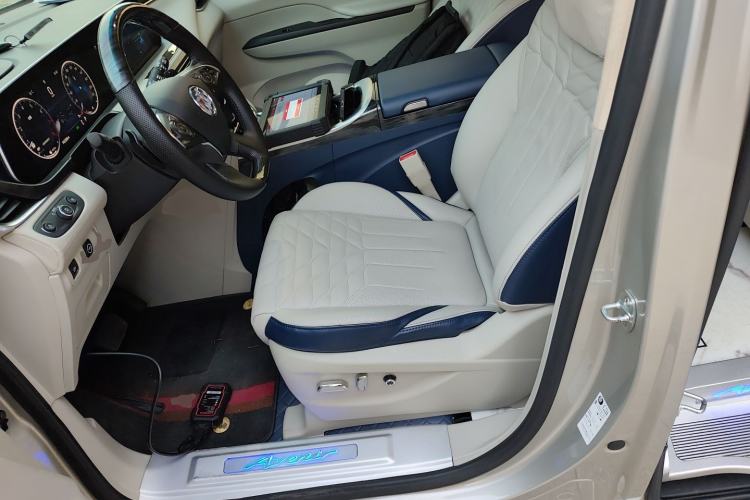 Used Buick GL8 2022 ES Landtrek 653T Comfort Edition
