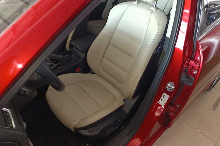 Used Mazda Atenza 2014 2.0L Blue Sky Luxury Edition
