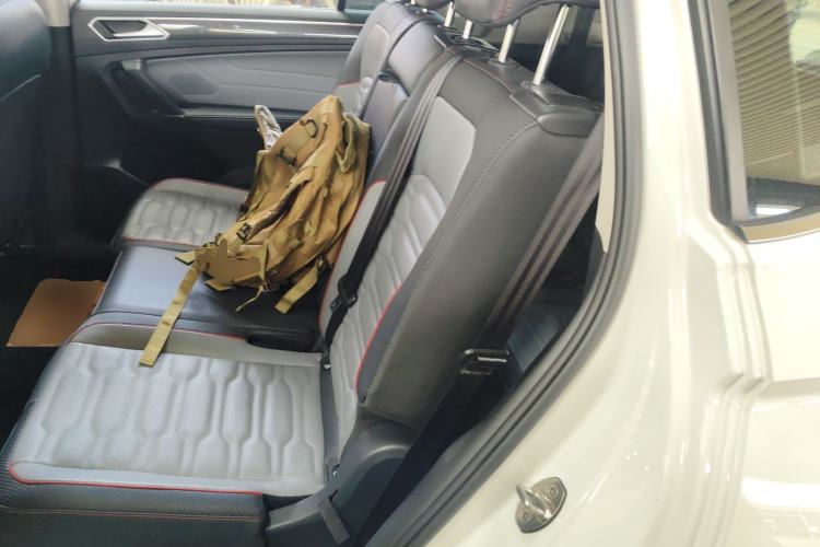 Used Volkswagen Tiguan L 2022 380TSI Automatic All-Wheel Drive R-Line Flagship 7-Seater
