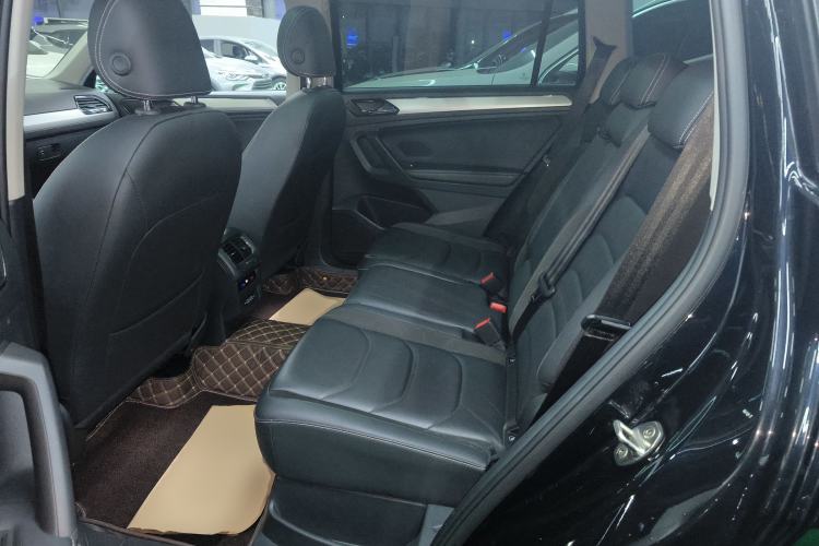 Used Volkswagen Tiguan L 2019 330TSI Automatic Two-Wheel Drive Panoramic Comfort Edition China V Standard
