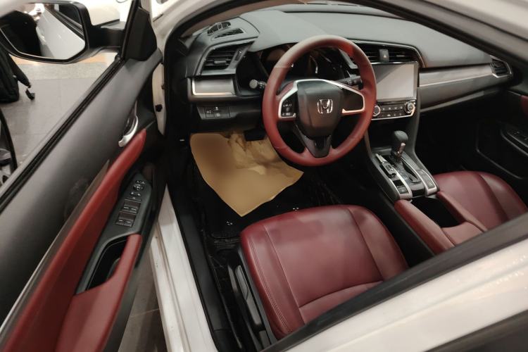 Used Honda Civic 2016 180TURBO CVT Comfort Version
