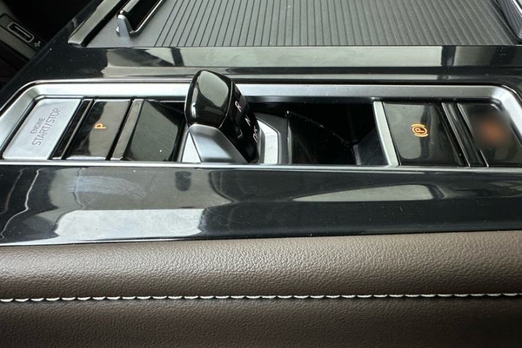 Used Volkswagen Viloran 2024 380TSI Premium Edition