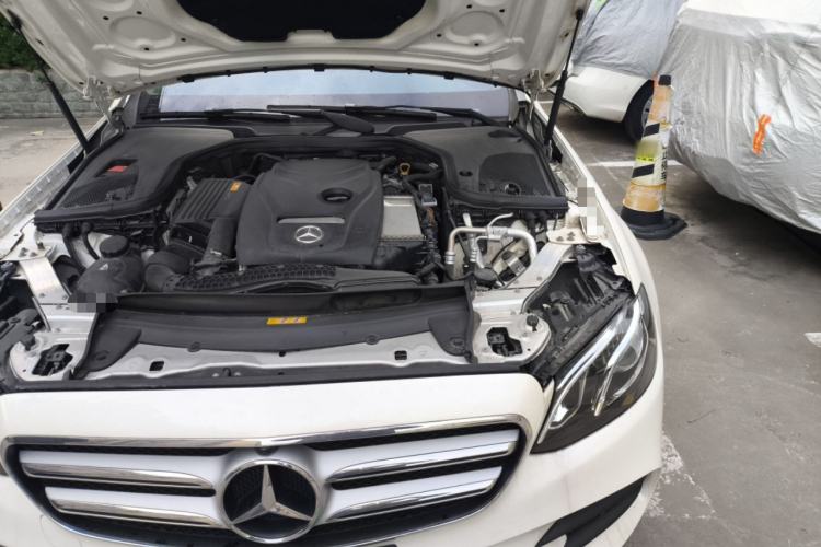 Used Mercedes-Benz E-Class 2019 E 300 L Sporty and Stylish Model
