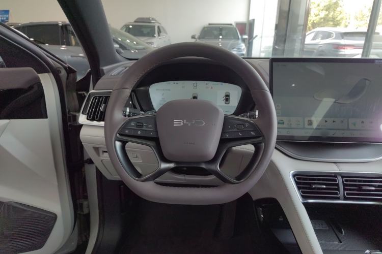 Used BYD Song PLUS New Energy 2025 EV Intelligent Driving Version 520km Premium Model

