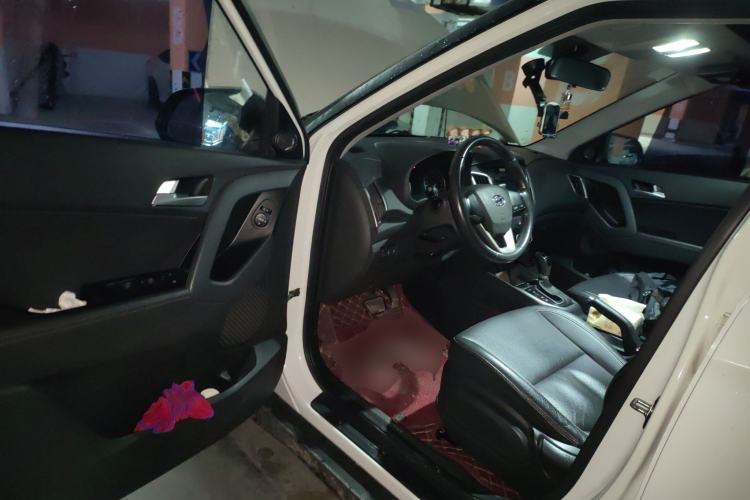 Used Hyundai ix25 2015 1.6L Automatic Two-Wheel Drive Smart GLS Trim
