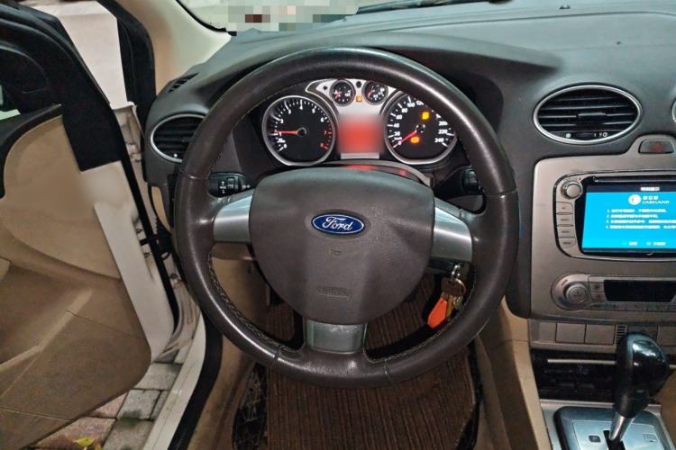 Used Ford Focus 2013 Hatchback Classic 1.8L Automatic Fashion Edition