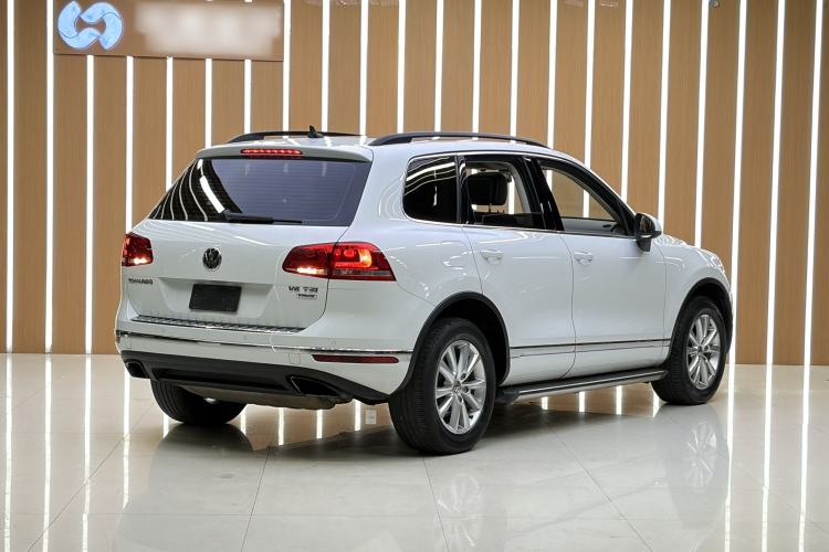 Used Volkswagen Touareg 2015 3.0 TSI Standard Model
