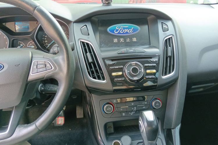Used Ford Focus 2017 Sedan 1.6L Automatic Fashion Edition Smart Drive Version

