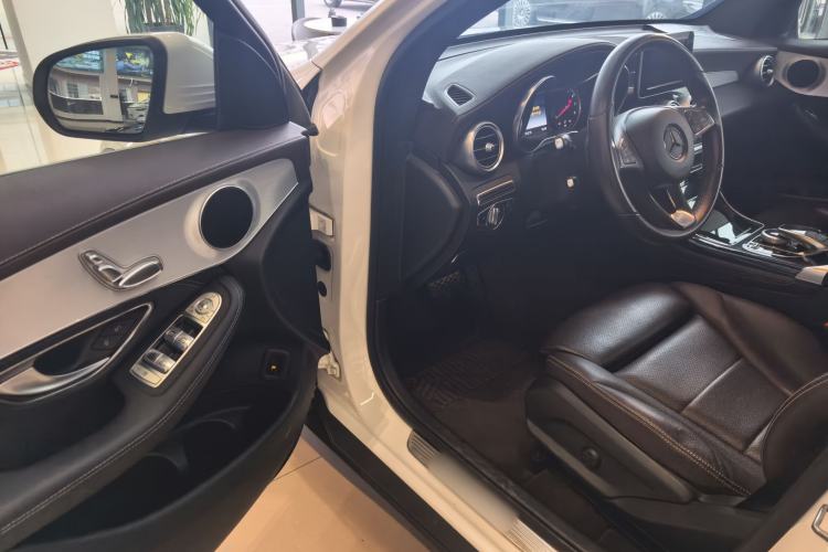 Used Mercedes-Benz GLC 2019 GLC 200 L 4MATIC
