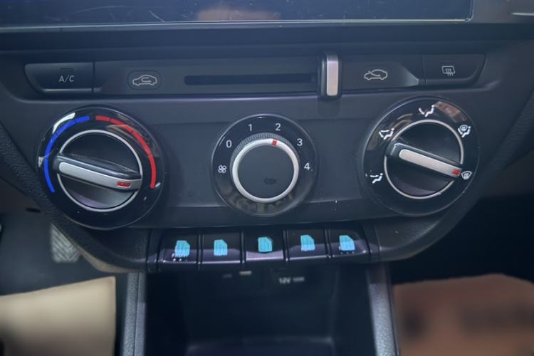 Used Hyundai Verna 2017 1.4L Manual Huancai Edition China V Standard
