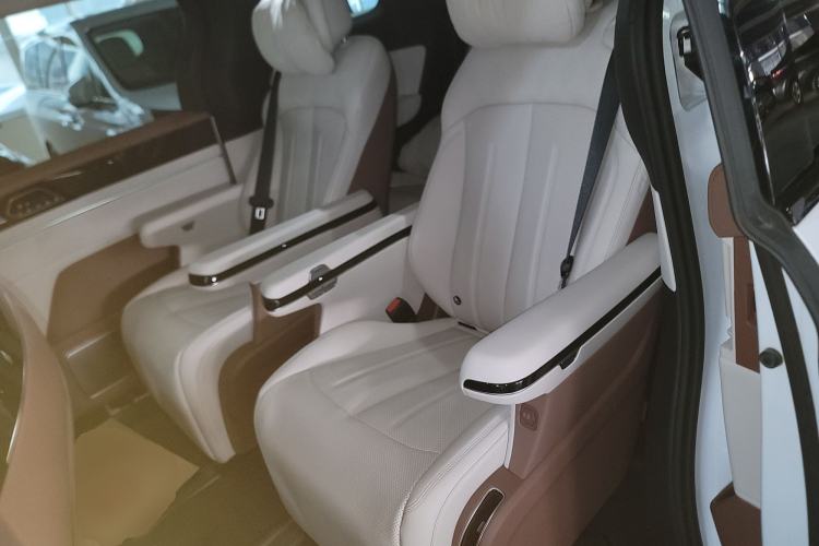 Used BYD Xia 2025 DM-i 1.5T 180km Beyond Edition
