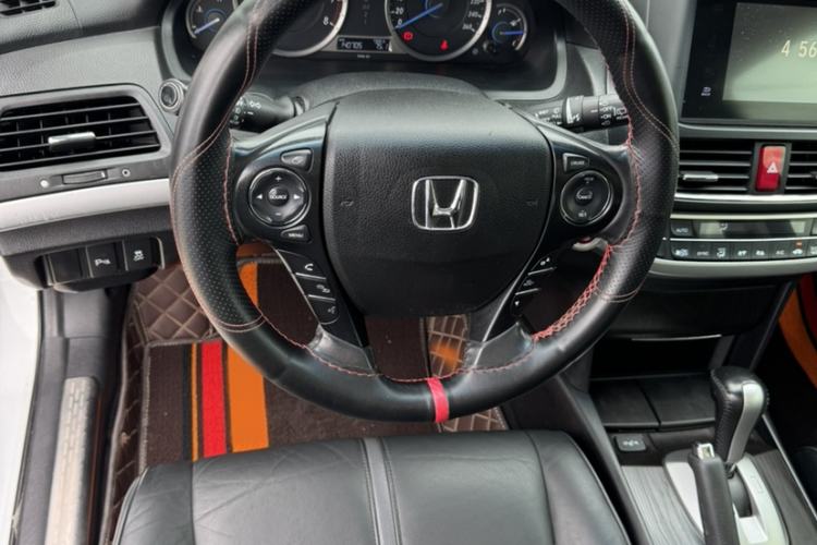 Used Honda Crosstour 2014 2.4L Luxury Edition
