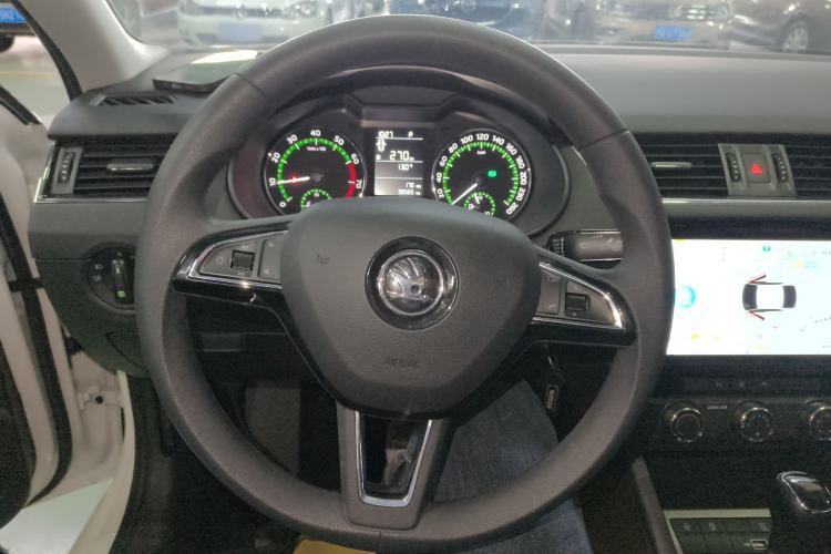 Used Skoda Octavia 2019 1.5L Automatic SmartDrive Comfort Edition China VI Standard
