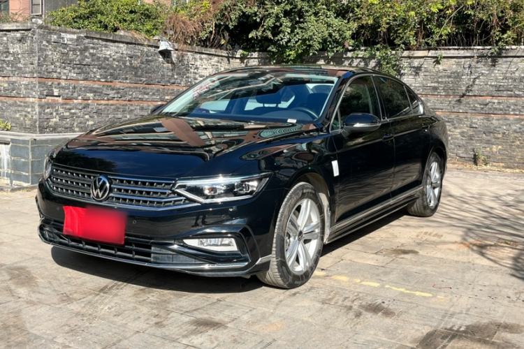 Used Volkswagen Magotan 2025 Zhongxiang Version 280TSI DSG Comfort Edition