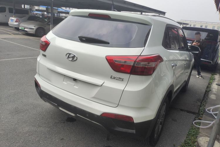 Used Hyundai ix25 2015 1.6L Automatic Two-Wheel Drive Smart GLS Trim
