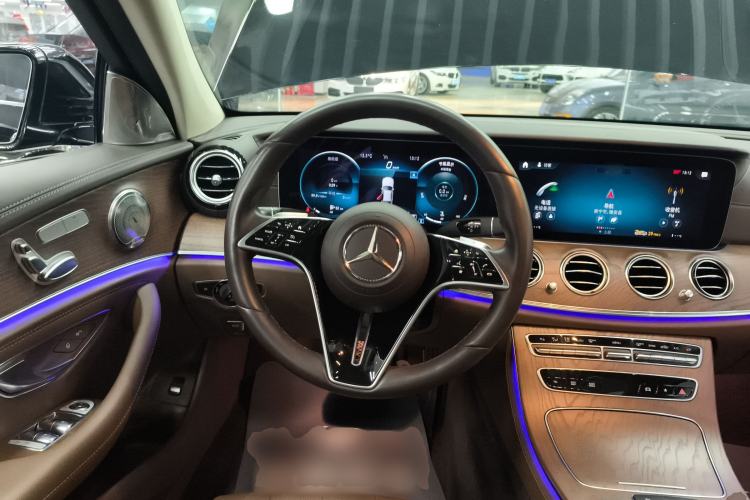 Used Mercedes-Benz E-Class 2022 E 260 L
