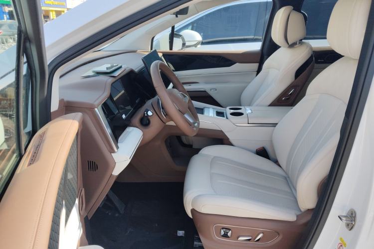 Used BYD Xia 2025 DM-i 1.5T 180km Beyond Edition
