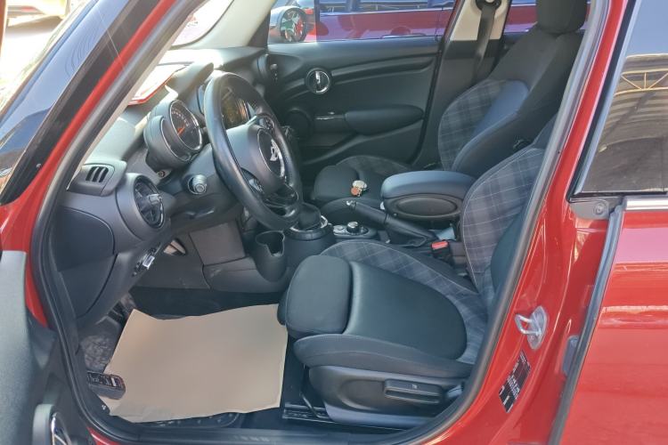 Used  MINI 2016 1.5T COOPER Five-Door Edition
