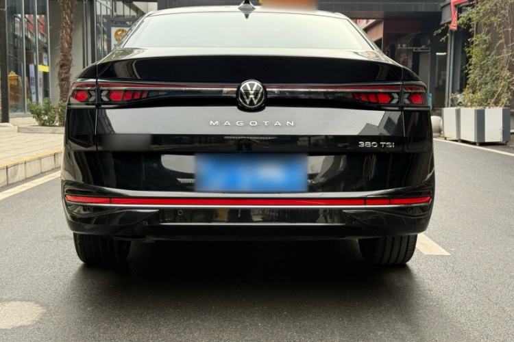 Used Volkswagen Magotan 2024 380TSI DSG Prestige Edition DaMai Package