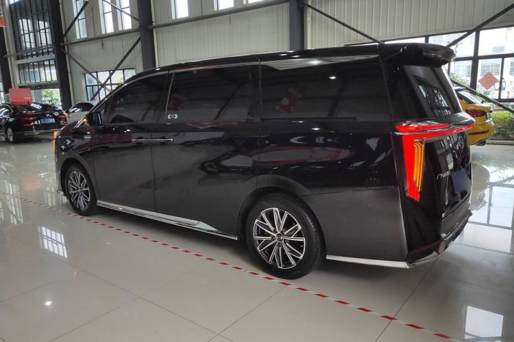 Used GAC Trumpchi M8 2024 Master Series 400T Prestige Edition
