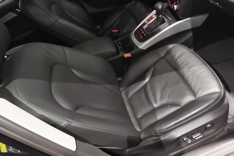 Used Audi Q5 2017 Plus 40 TFSI Technology Model
