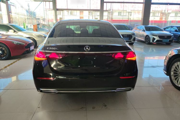 Used Mercedes-Benz E-Class 2025-Year Facelift E 260 L
