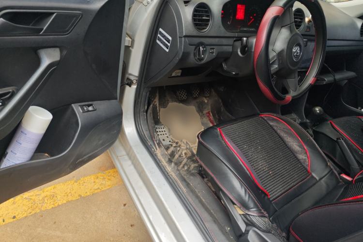 Used Volkswagen Jetta 2015 1.6L Manual Fashion Edition