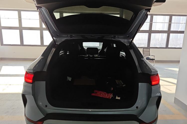 Used BYD Song PLUS New Energy 2024 Honor Edition EV 520km Luxury Model
