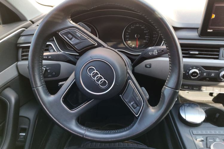 Used Audi A4L 2018 30th Anniversary Edition 40 TFSI Trendy Model
