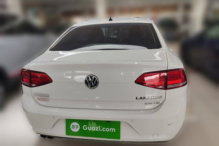 Used Volkswagen Lamando 2018 230TSI DSG Fashion Edition
