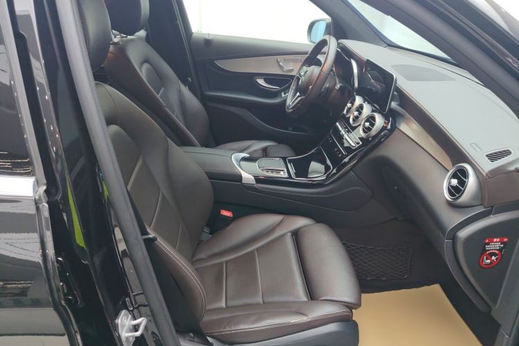 Used Mercedes-Benz GLC 2020 GLC 260 L 4MATIC Dynamic Model
