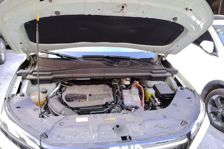 Used Dongfeng Aeolus Huge 2022 Mach Dual-Motor 1.5T MHD Dare-to-Dream Edition