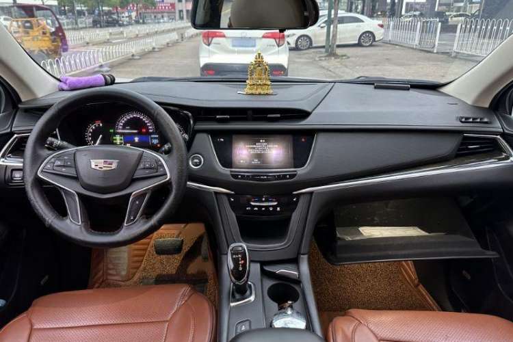 Used Cadillac XT5 2016 25T Luxury Model
