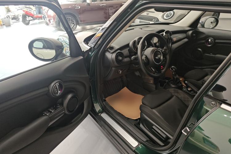 Used MINI MINI 2016 1.5T COOPER Five-Door Edition

