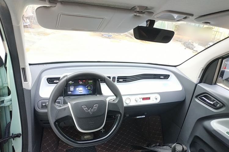 Used Wuling Hongguang MINIEV 2021 Macaron Fashion Model Lithium Iron Phosphate
