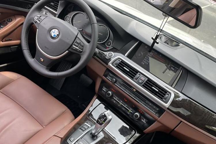 Used BMW 5 Series 2014 525Li Leading Model