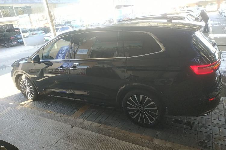 Used Volkswagen Viloran 2020 380TSI Prestige Edition
