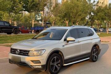 Used Volkswagen Tiguan L 2019 330TSI Automatic Two-Wheel Drive Panoramic Comfort Edition China VI Standard