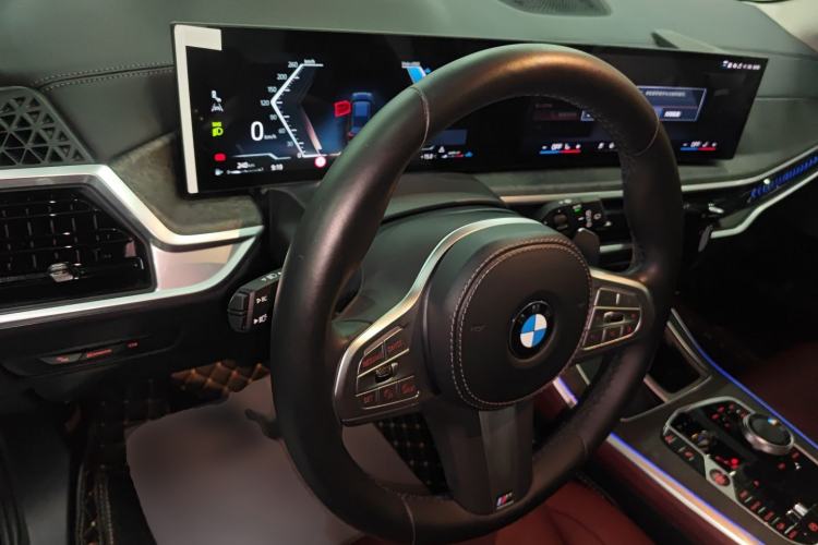 Used BMW X5 2023 xDrive 30Li M Sport Package