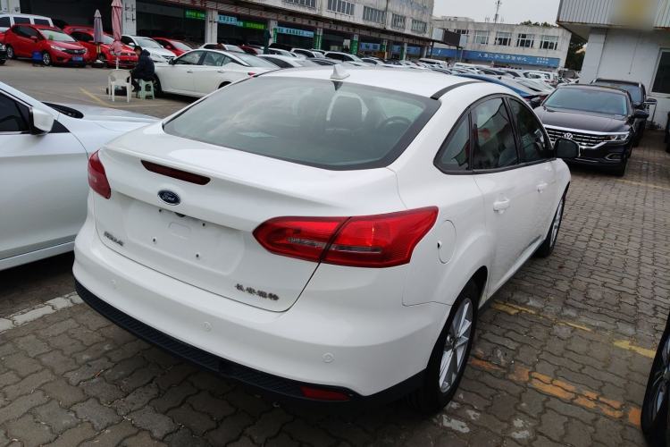 Used Ford Focus 2018 Sedan Classic 1.6L Automatic Trendy SmartDrive Edition