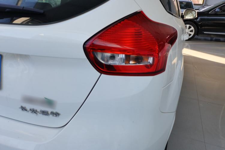 Used Ford Focus 2017 Hatchback 1.6L Automatic Comfort Plus SmartDrive Edition
